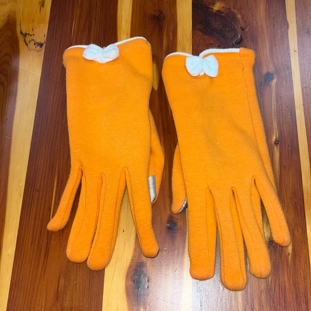 Orange Gloves